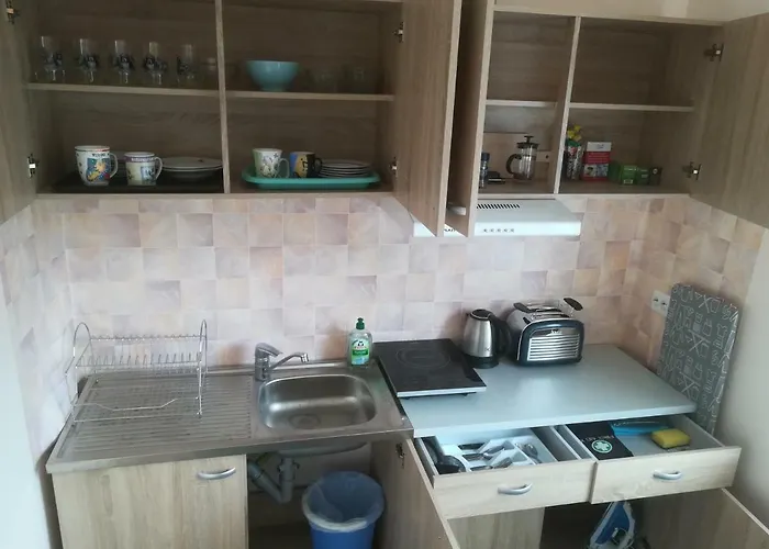 Couple Getaway To A Freshly Renovated Guest house Parnu