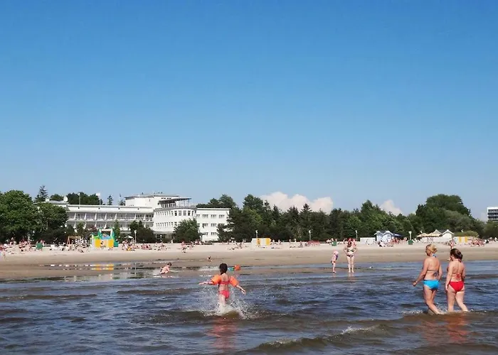 Couple Getaway To A Freshly Renovated Guest house